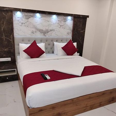Mayuri Residency Hotel Attibele Extérieur photo
